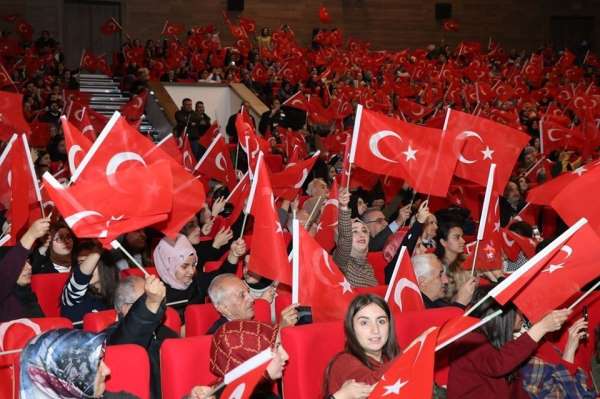 Üniversite öğrencileri 'Avaz Memleket Türküleri' ile coştu 