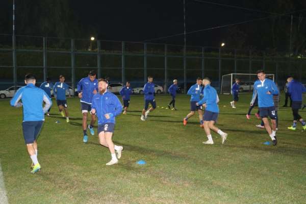 Adana Demirspor artık fikstüre maç maç bakıyor 