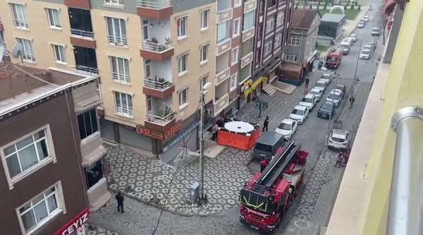 Sinir krizi geçirince intihar etmek istedi, polis dakikalarca ikna etmeye çalışt