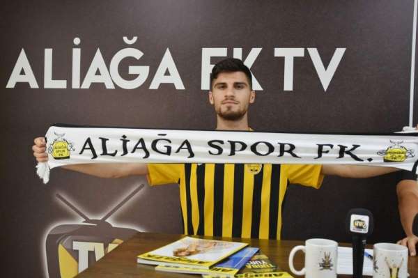 Aliağaspor FK, genç yetenek Erkan Gövercin'i renklerine bağladı