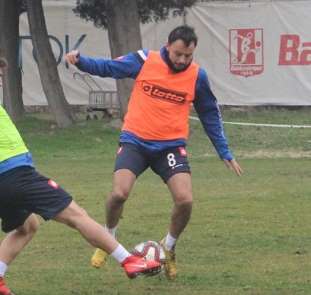 Elazığspor'da Ahmet Burak 4-5 hafta sahalardan uzak kalacak 