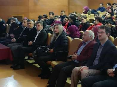 Eğitim-Bir-Sen'den Çanakkale Zaferi sergisi ve konferansı 