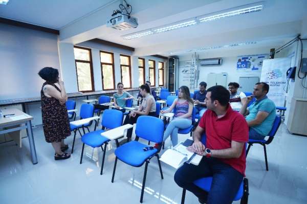 AOSB'de İngilizce kursu