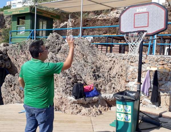 Mavi bayraklı plajlarda çevreci potalar 