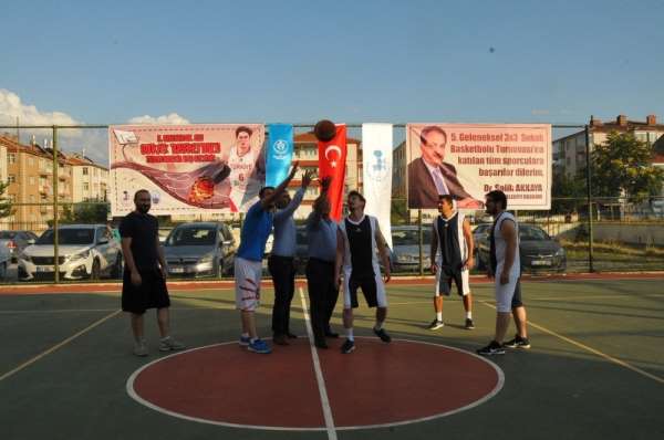 Akşehir'de 5. Geleneksel 3x3 Sokak Basketbolu heyecanı başladı 
