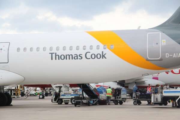 Thomas Cook misafiri 4 bin 920 turist Antalya'dan ülkelerine gönderildi 