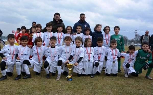 Yunusemre'de 4. Geleneksel Minikler Futbol Turnuvası başladı 