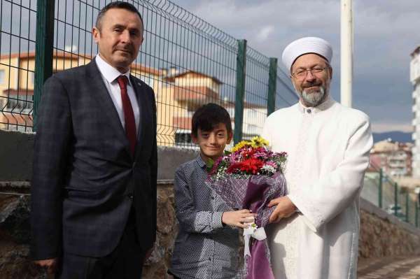Diyanet İşleri Başkanı Erbaş, Tokat'ta Molla Hüsrev Kur'an Kursu'nu ziyaret etti