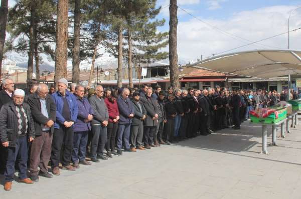 Erzincan'da İdlib şehitleri için gıyabi namaz kılındı 