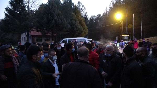 Taciz iddiasını duyan köylüler toplandı, kalabalığı jandarma dağıttı 