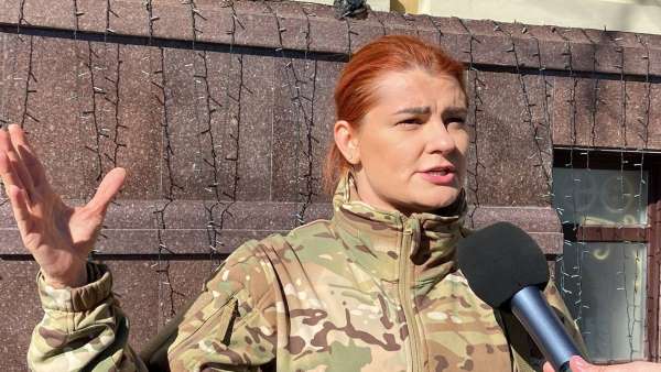 Silahlanarak ordusuna destek veren Ukraynalı milletvekili Buimister'dan Türkiye'ye teşekkür