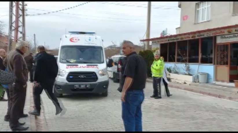 Samsun'da otomobil okul önünde öğrencilere çarptı