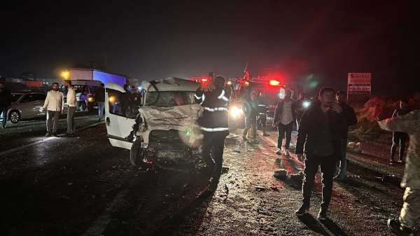 Şanlıurfa'da zincirleme kaza: Ölü ve yaralılar var