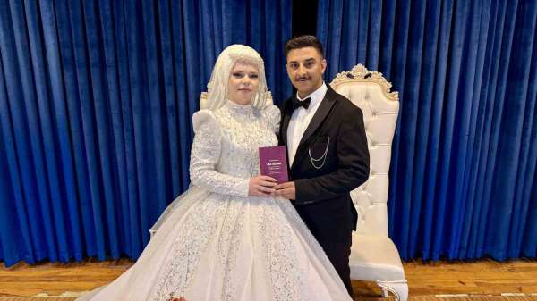 Alman Jessica Müslüman oldu; Ecrin ismini alarak Tokat'ta dünyaevine girdi