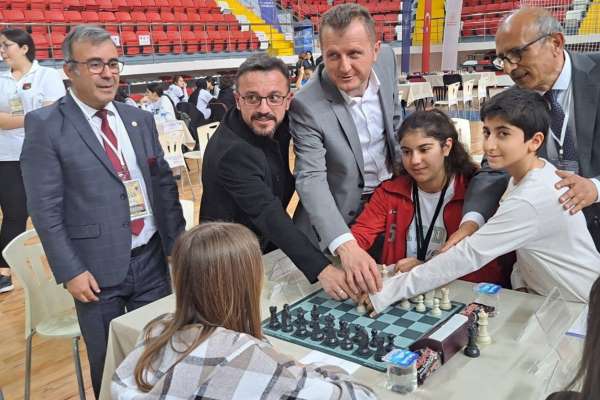 Karaman'da okul sporları satranç grup müsabakaları başladı - Karaman haber