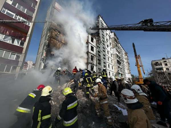 Rus ordusu Ukrayna'da binaları vurdu: 8 ölü - Kiev haber