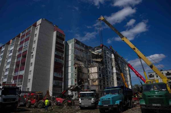 Rusya'nın Ukrayna'da binaları vurduğu saldırılarda ölü sayısı 18'e yükseldi - Kiev haber