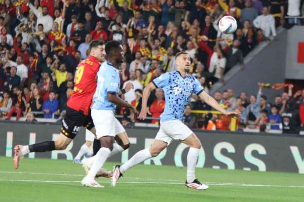Trendyol Süper Lig: Göztepe: 2 - Başakşehir: 0