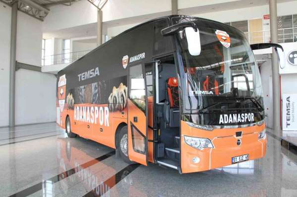 Adanaspor'da kulüp otobüsü haczedildi