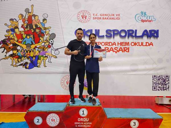 Aydınlı Ebrar Türkiye üçüncüsü oldu