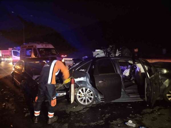 Beykoz'da 5 araçlı zincirleme trafik kazası: 7 yaralı