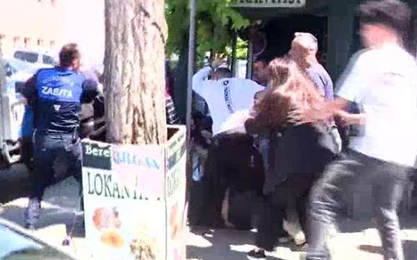 Güngören'de iş yerinde yaşanan patlama sonrası gazetecilere saldırı