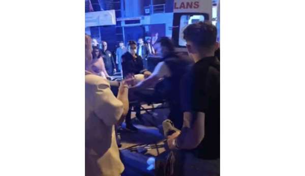 Bıçaklı kavgada genç adam ağır yaralandı, şüpheli aranıyor