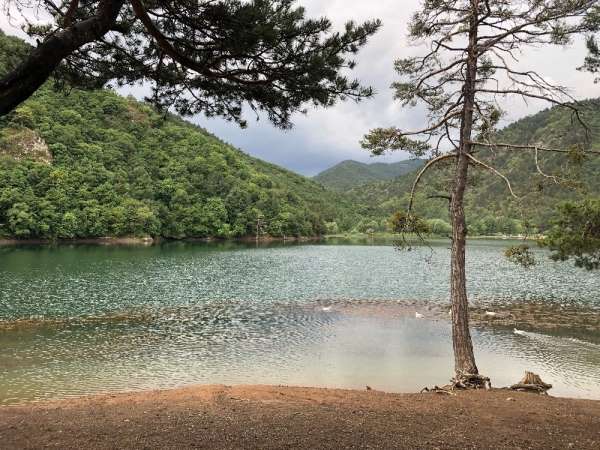 Sessizliği, sakinliği ve doğasıyla kampçıların uğrak noktası Boraboy Gölü 