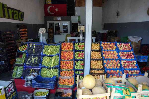 İstanbul'da meyve fiyatları rekor seviyeye tırmandı
