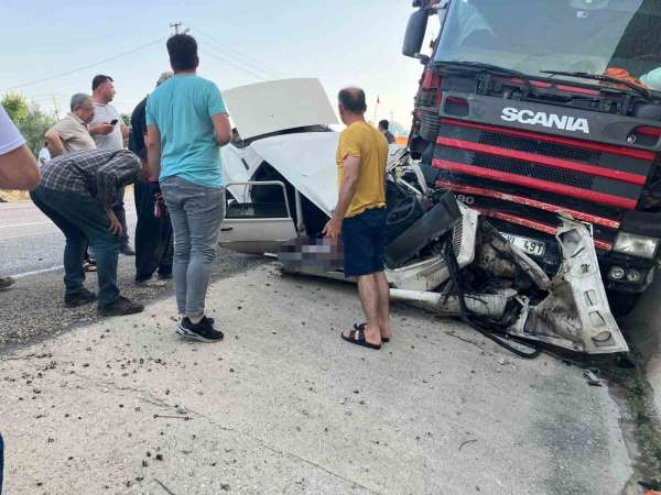 Osmaniye'de tır ile otomobilin karıştığı kazada 1 kişi hayatını kaybetti