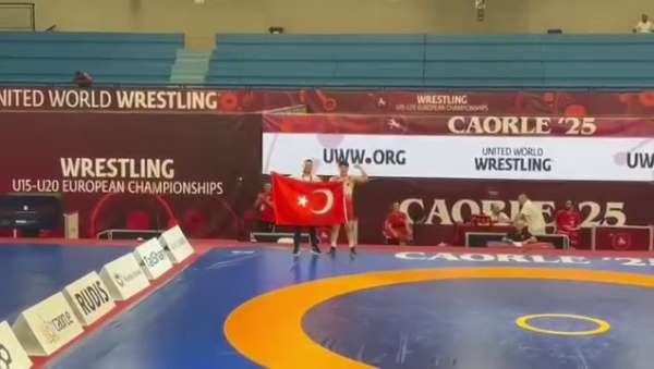 Samsunlu sporcu Aksu, Avrupa şampiyonu oldu