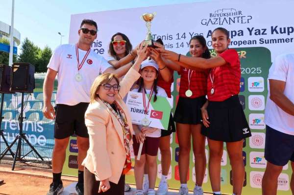 Uluslararası Tenis 14 Yaş Avrupa Yaz Kupası'nın finali Gaziantep'te gerçekleşti