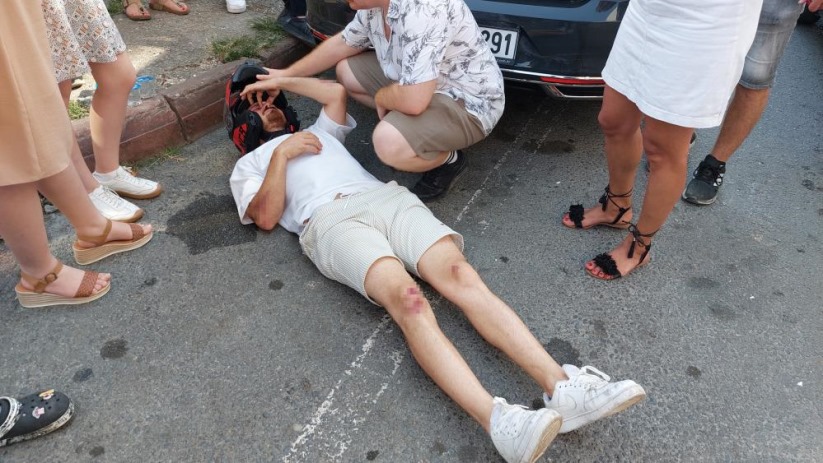 Samsun'da sürücünün yaralandığı motosiklet kazası kamerada