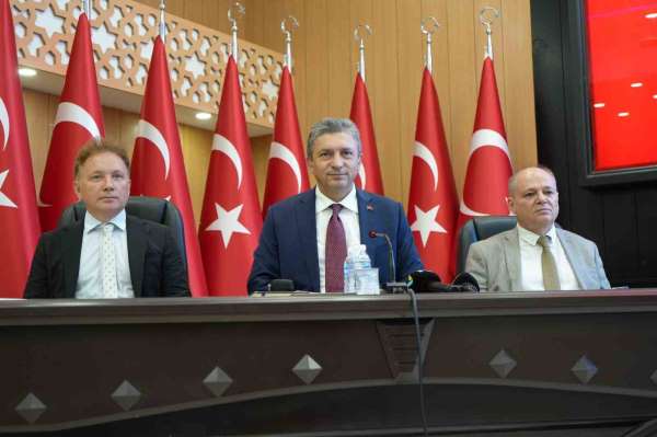 Antalya'da 159 milyar TL'lik 518 proje yürütülüyor