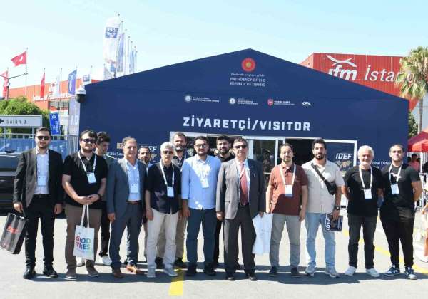 Sakarya Üniversitesi, İDEF'te geleceğin teknolojilerini inceledi