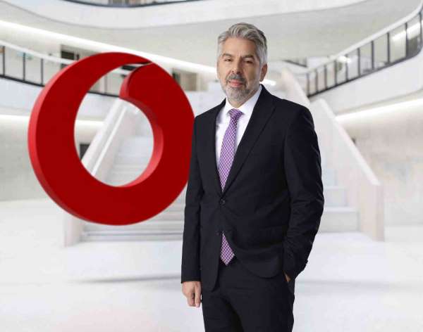 Vodafone'un ev sahipliğinde düzenlenen çalıştayda yerli kapasite konuşuldu
