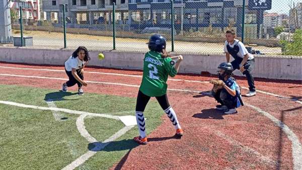 Softbol Türkiye Birincilii müsabakalar sona erdi
