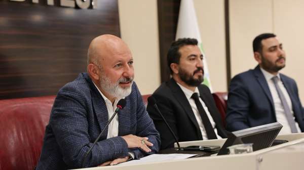 Başkan Çolakbayrakdar: 'Hızla büyüyen ilçemize yatırım yapan, kazançlı çıkacak'