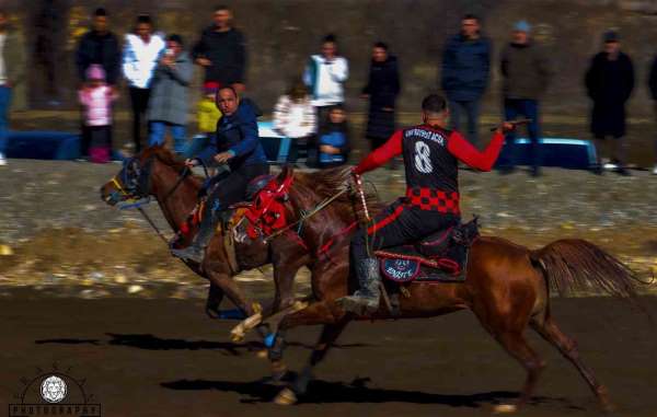 Bayburt'ta '2025 Atlı Cirit İl Birinciliği' müsabakalarında grup birincileri belli oldu