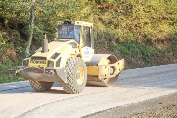 Canik'te 52 mahallede yol çalışması