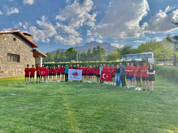 Milli takım kamp için Erzincan'ın Konakbaşı köyünü tercih etti