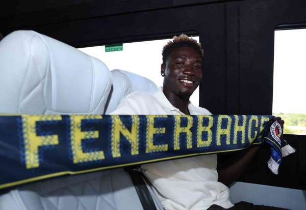 Fenerbahçe, Ganalı stoper Oppong'u kadrosuna kattı