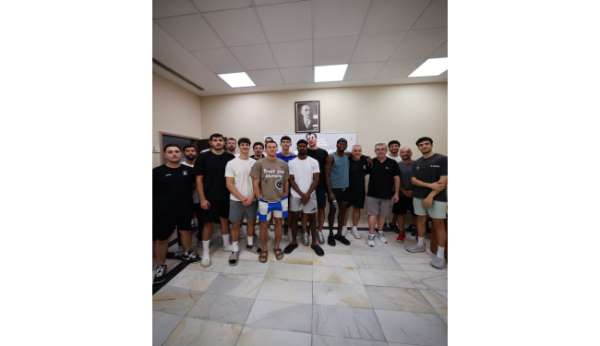 MHK Eğitim Koordinatörü, Denizli Basket'i yeni kurallar hakkında bilgilendirdi
