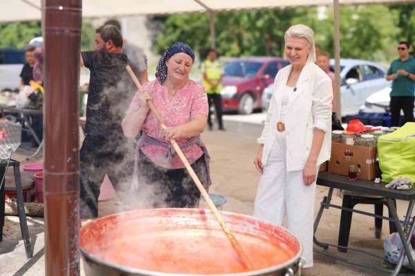 Salça kazanları kaynamaya başladı