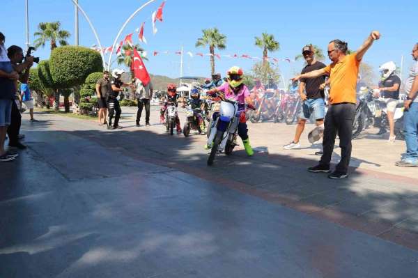 Fethiye'de Süper Enduro Şampiyonası, magazin startıyla başladı