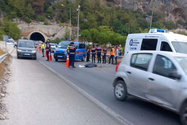 Antalya'da motosiklet kazası: 1 ölü