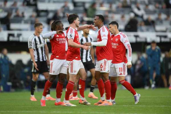 Arsenal, Newcastle United deplasmanında 3 puanı son dakikada aldı