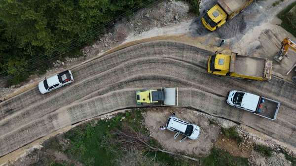 Ordu Büyükşehir, il genelinde asfalt yol çalışmalarını sürdürüyor