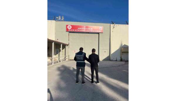 'Adınıza kredi çekildi' dedi, 6 bilezik ve altınları aldı