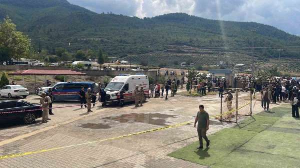 Osmaniye Valisi Serdengeçti: 'Öncelikle başımız sağ olsun, saldırıya uğrayan öğretmenimiz maalesef hayatını ka